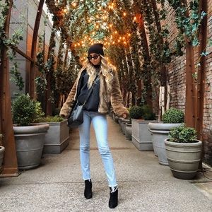 Meet your Posher, Liza